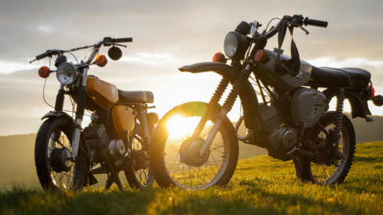 Zoom sur les avantages de conduire une moto